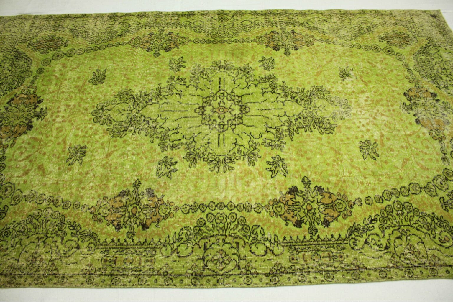 Orientteppich 275x169 cm Wolle handgeknüpft