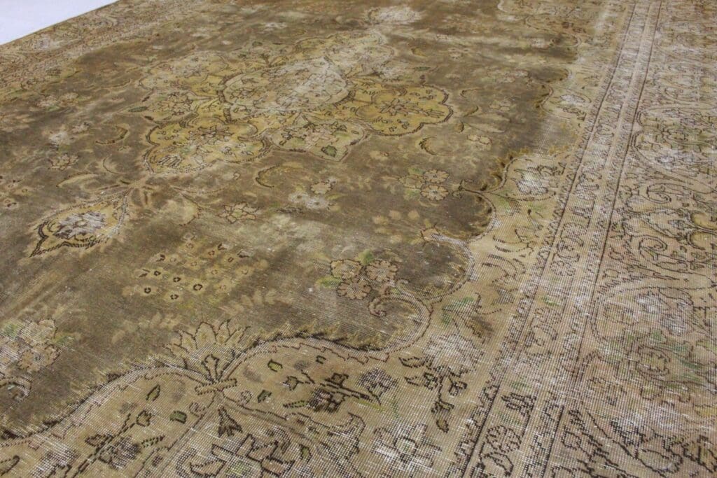 Orientteppich 318 x 221 cm Wolle handgeknüpft