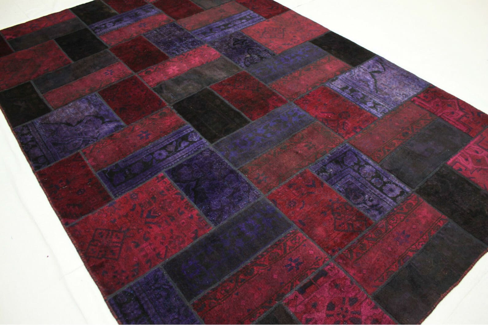 Handgeknüpfter Patchwork Orientteppich, 310 × 202 cm, Wolle