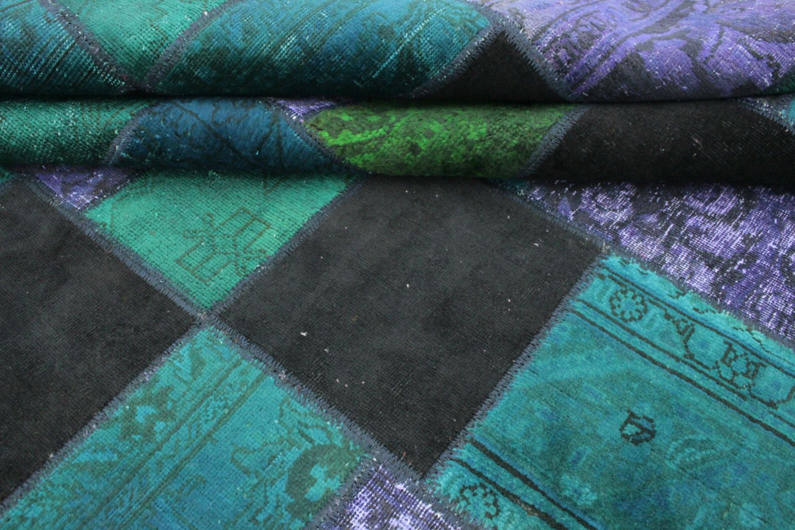 Handgeknüpfter Orientteppich, 308 × 200 cm, Wolle