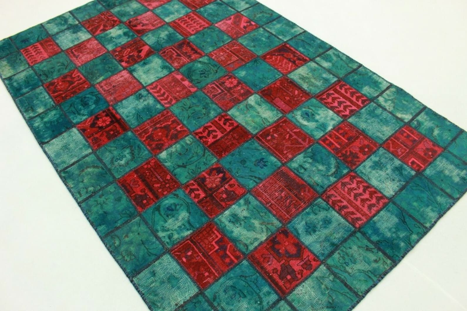 Orientteppich 242 × 157 cm aus Wolle, handgeknüpft