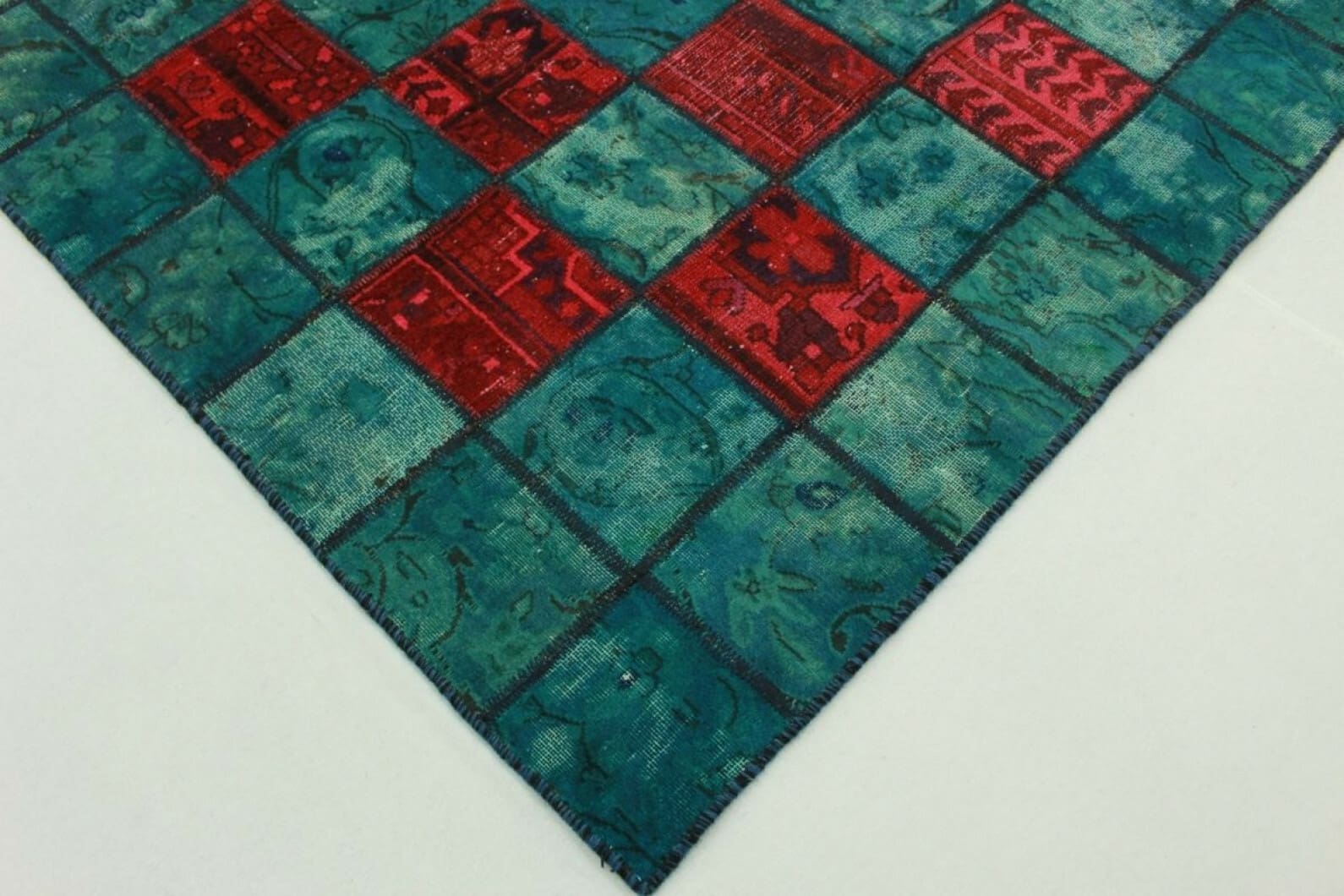 Orientteppich 242 × 157 cm aus Wolle, handgeknüpft