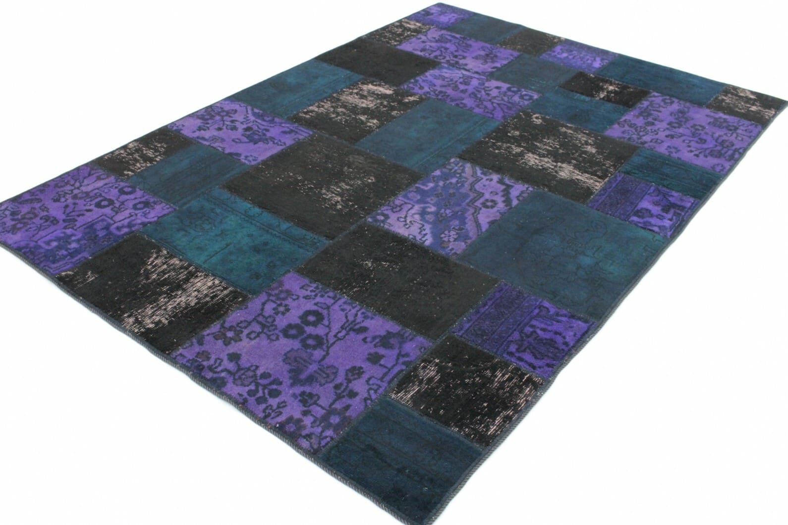 Handgeknüpfter Orientteppich 240 × 165 cm