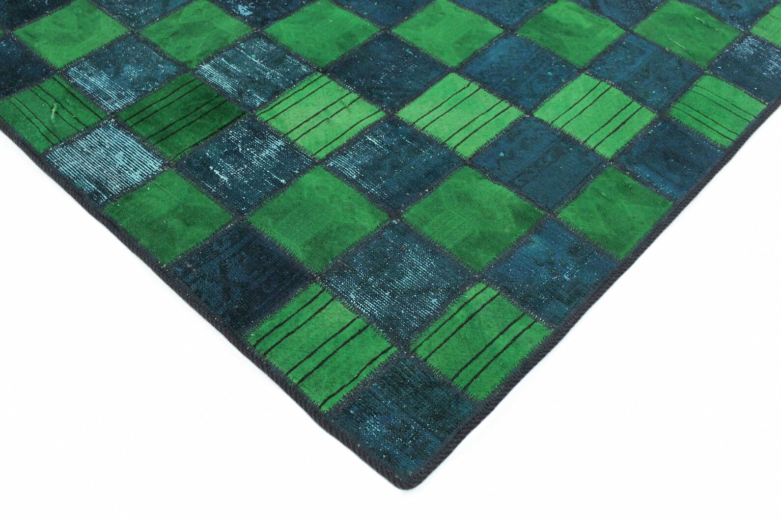 Handgeknüpfter Orientteppich 197 × 150 cm
