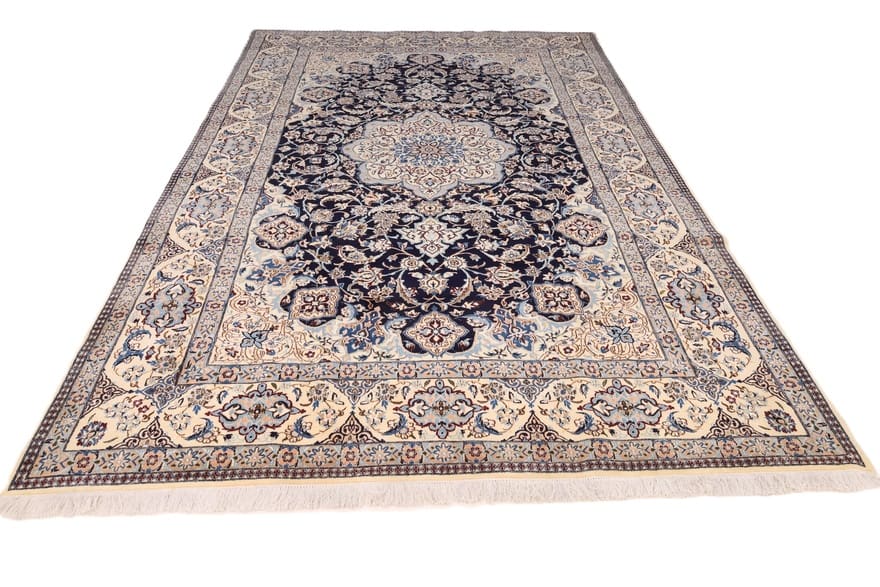 Nain Perserteppich aus Iran, 365 × 248 cm