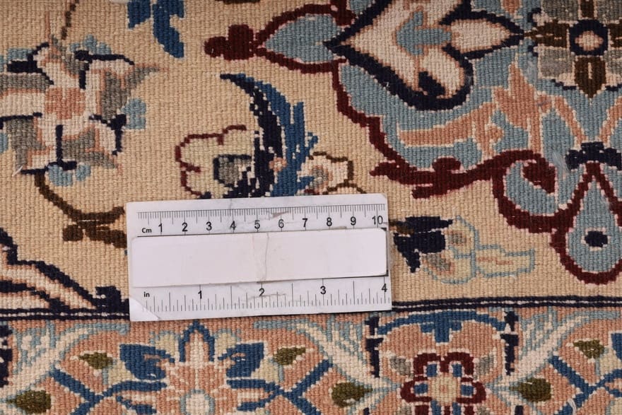 Nain Perserteppich aus Iran, 365 × 248 cm
