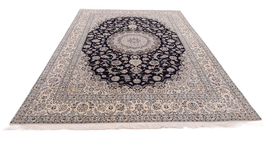 Handgeknüpfter Nain Perserteppich 365 × 252 cm