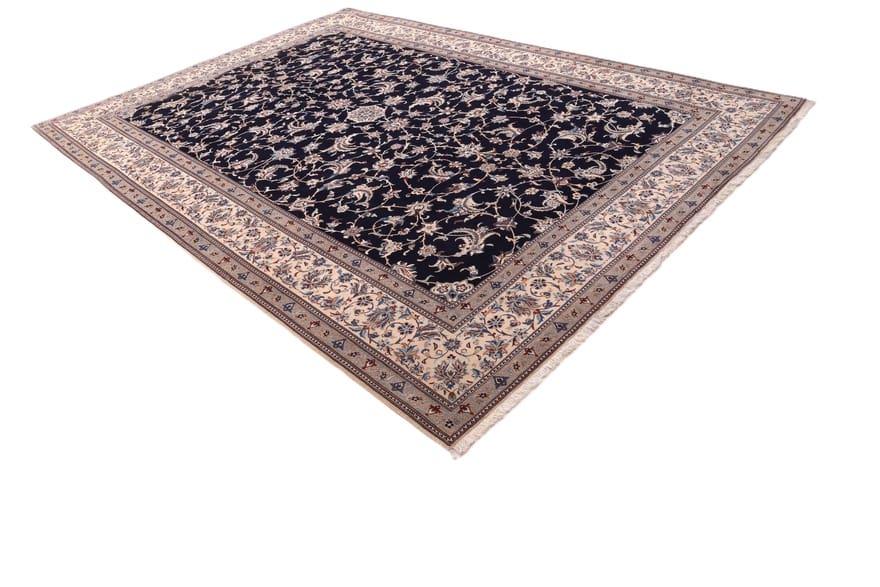 Handgeknüpfter Nain Perserteppich 345 × 247 cm