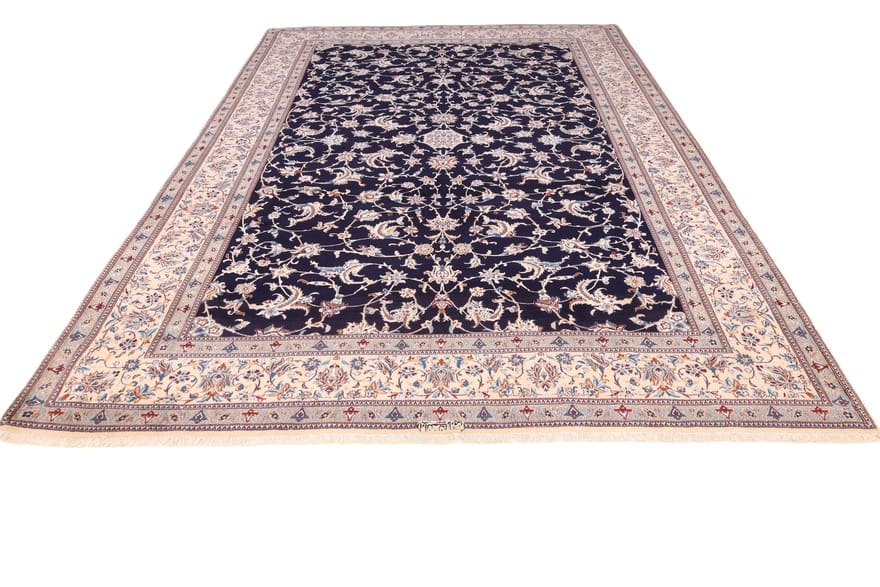 Handgeknüpfter Nain Perserteppich 345 × 247 cm