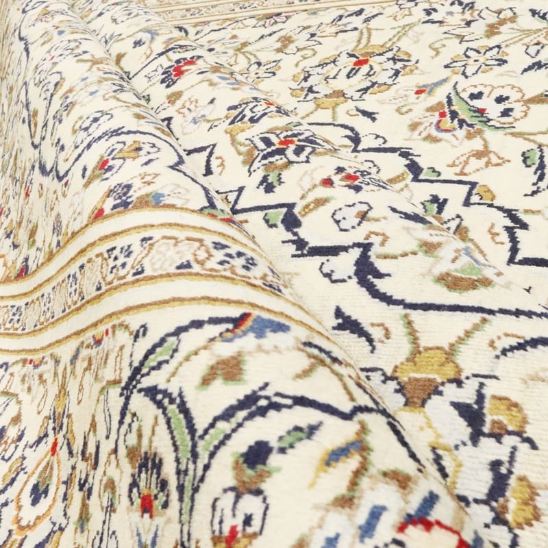 Kashan Perserteppich aus Iran, 340 × 243 cm