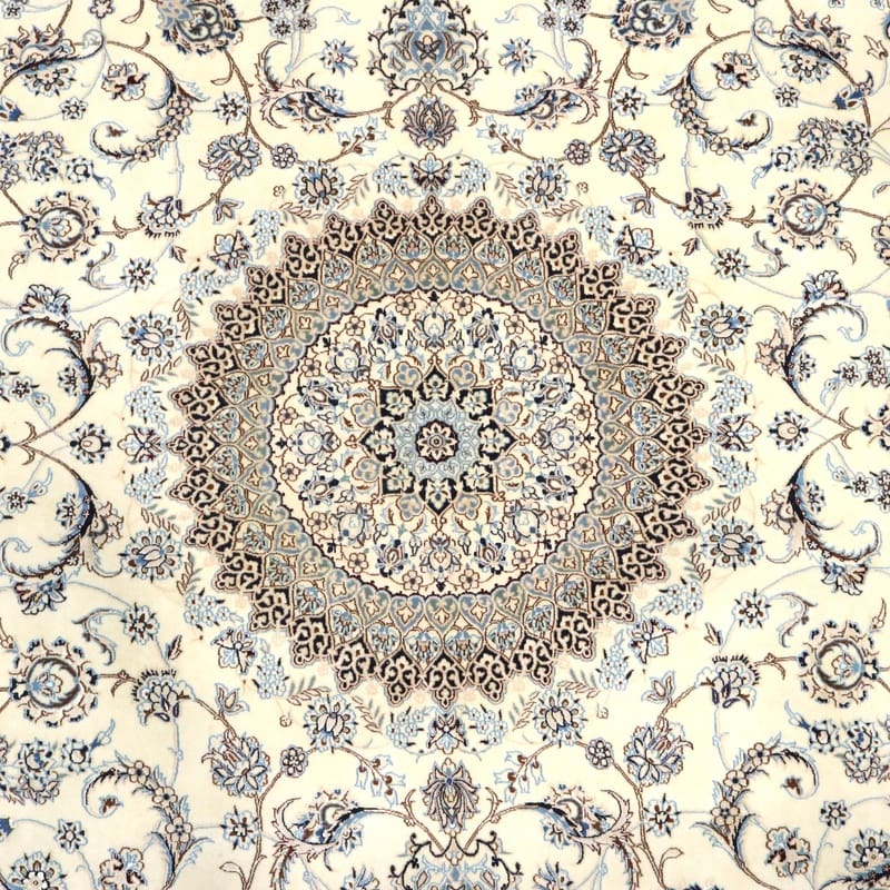 Nain Perserteppich aus Iran, 365 × 247 cm