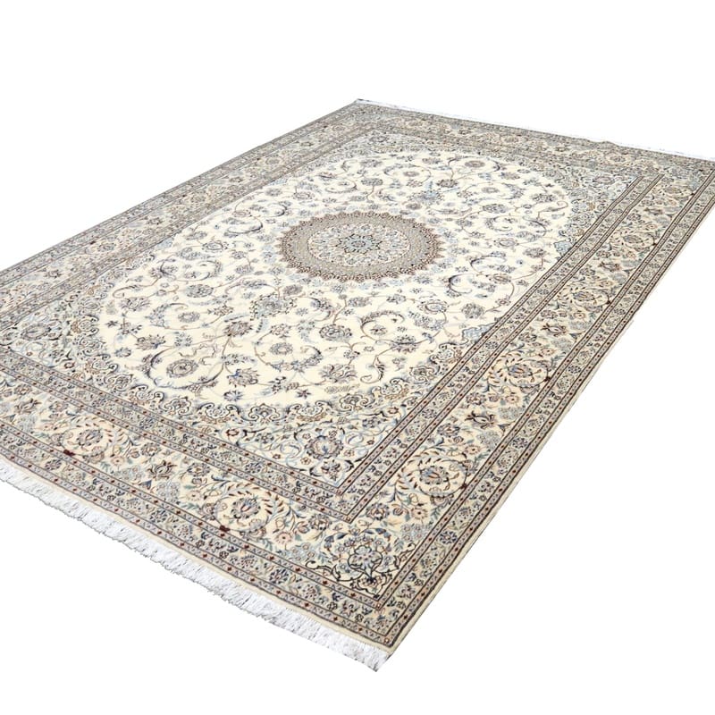 Nain Perserteppich aus Iran, 365 × 247 cm