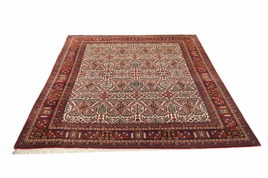 Antiker Isfahan Perserteppich aus Iran, 325 × 243 cm