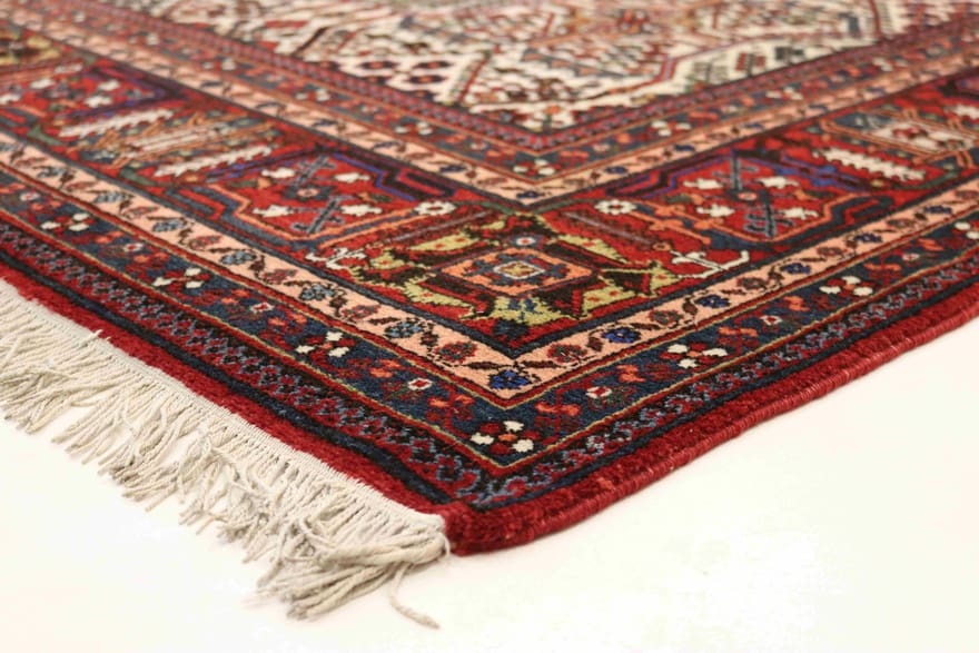 Antiker Isfahan Perserteppich aus Iran, 325 × 243 cm
