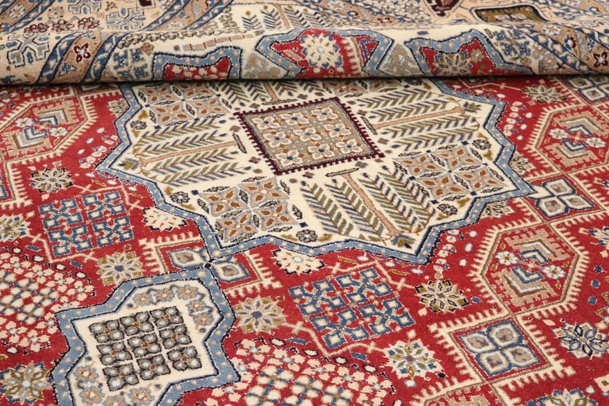 Nain Perserteppich 342 × 257 cm aus Wolle & Seide, handgeknüpft