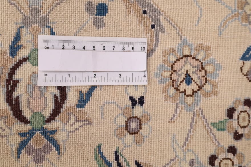 Antiker Nain Perserteppich aus Iran, 323 × 212 cm