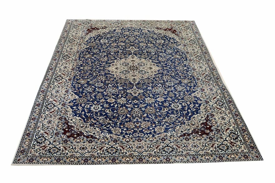 Nain Perserteppich 325 × 205 cm aus Wolle & Seide, handgeknüpft