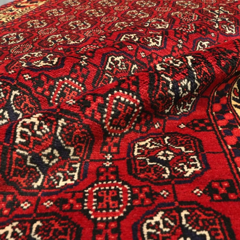 Perserteppich aus Iran, 284 × 184 cm