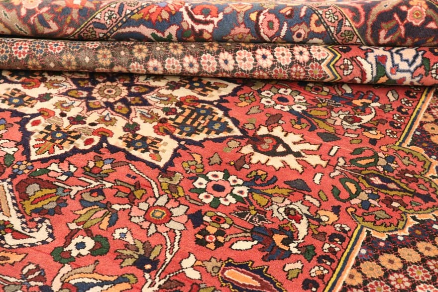 Bakhtiari Perserteppich 313 × 210 cm aus Wolle, handgeknüpft
