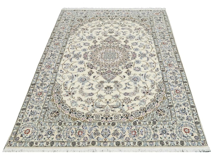 Handgeknüpfter Nain Perserteppich 272 × 168 cm