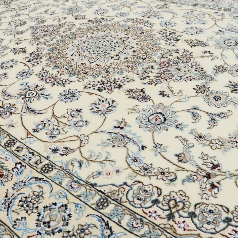 Handgeknüpfter Nain Perserteppich 272 × 168 cm