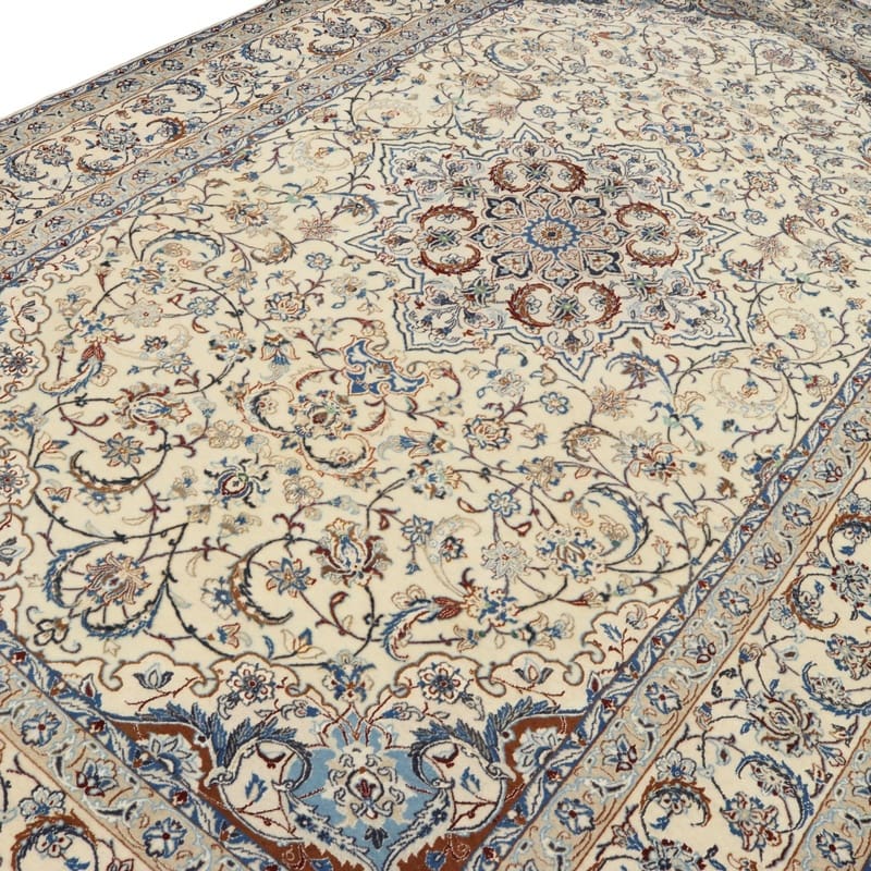 Handgeknüpfter Nain Perserteppich 250 × 160 cm