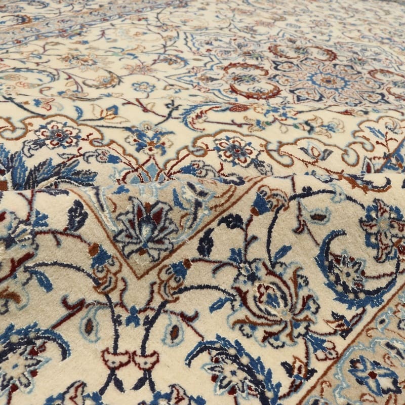 Handgeknüpfter Nain Perserteppich 250 × 160 cm