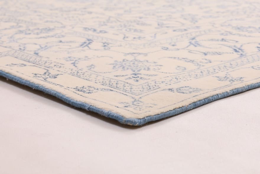 Handgeknüpfter Orientteppich 241 × 173 cm
