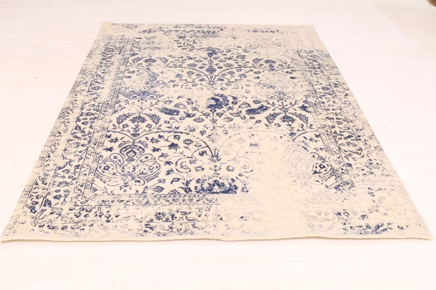 Handgeknüpfter Orientteppich 243 × 172 cm