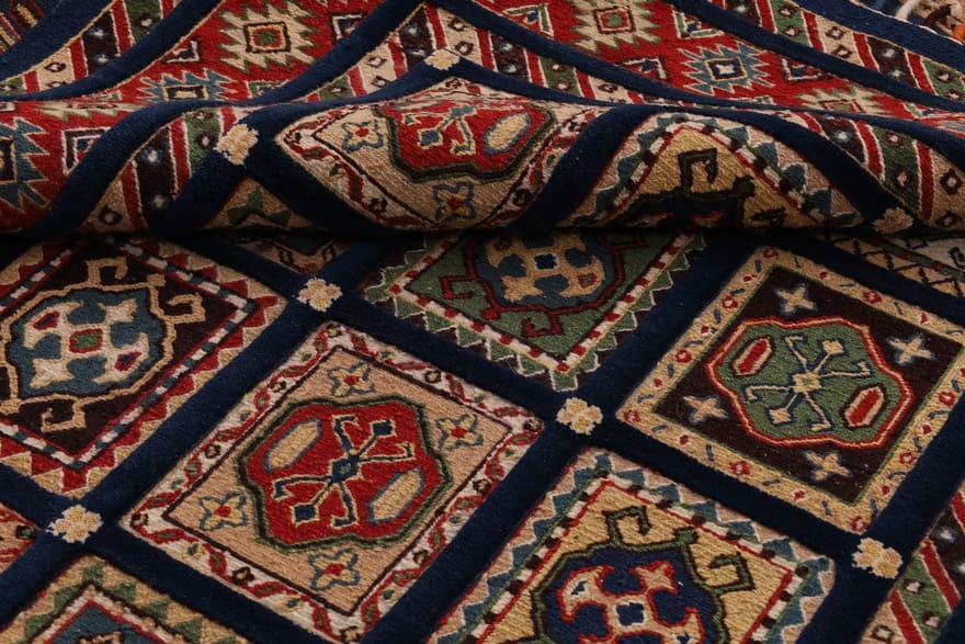 Orientteppich 242 × 170 cm aus Wolle, handgeknüpft