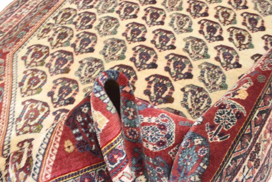 Qashqai Perserteppich aus Iran, 245 × 153 cm
