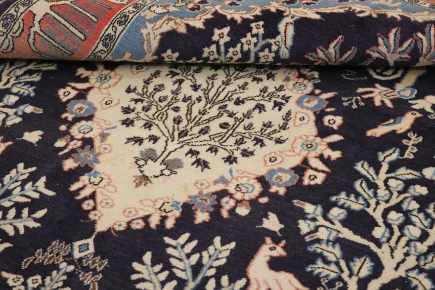 ghom-teppich-202x131-cm-marineblau-mit-tier-muster-handgeknupft-5 Handgeknüpfter Ghom Perserteppich 200 × 130 cm