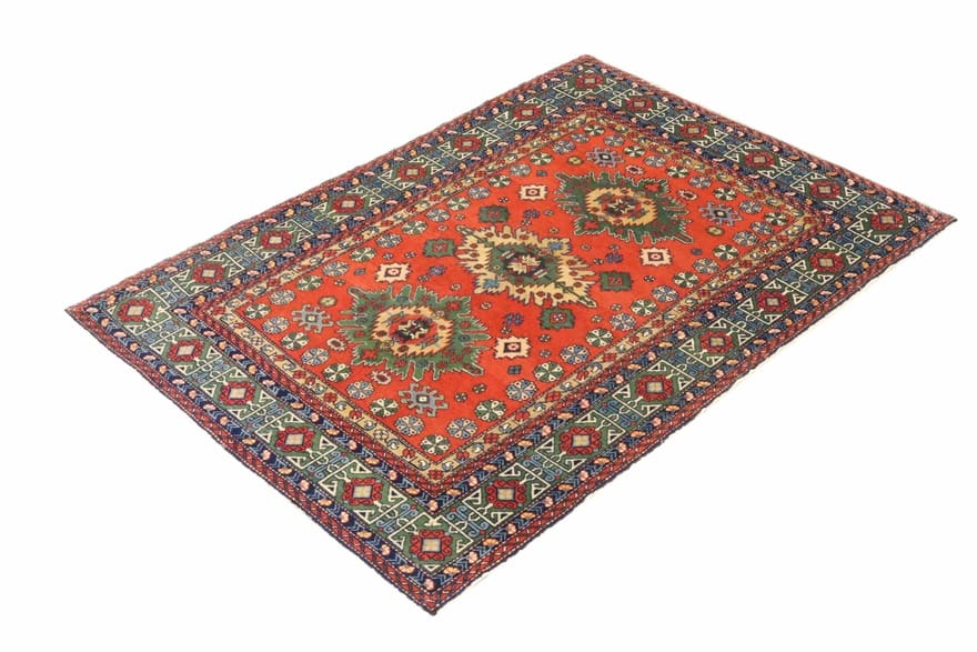 Orientteppich aus Russland, 181 × 131 cm