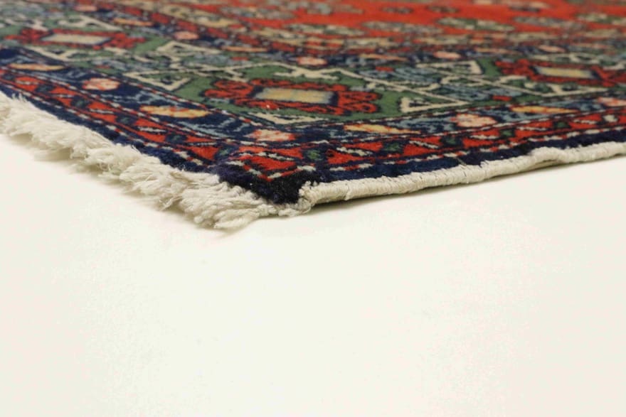 Orientteppich aus Russland, 181 × 131 cm