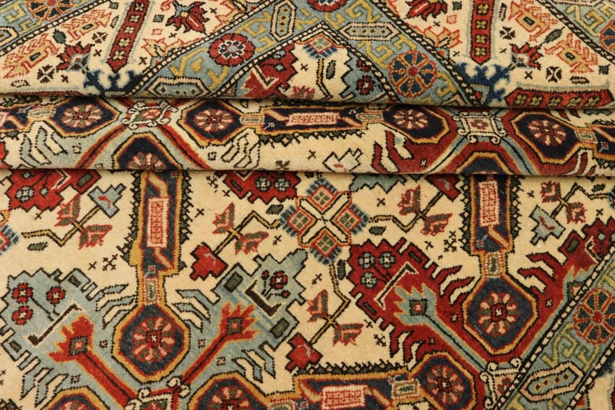 ghom-antik-teppich-206x141-cm-hochwertige-seide-handgeknupft-3 Ghom Perserteppich antik, 204 × 140 cm, Wolle