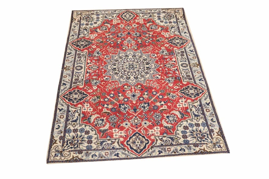 Nain Perserteppich aus Iran, 195 × 115 cm