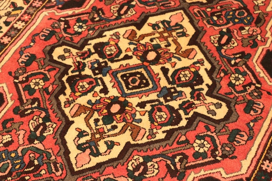 Handgeknüpfter Bakhtiari Perserteppich 203 × 135 cm