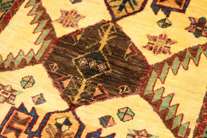 Shiraz Perserteppich aus Iran, 184 × 119 cm