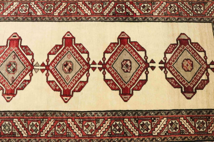 Handgeknüpfter Qashqai Perserteppich 194 × 104 cm