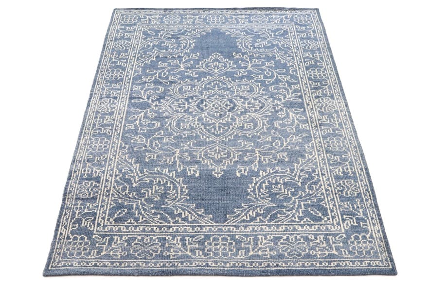 Orientteppich aus Indien, 235 × 164 cm