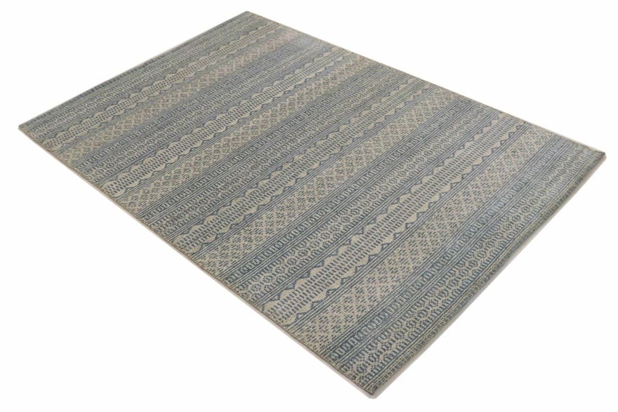 Orientteppich aus Indien, 234 × 162 cm