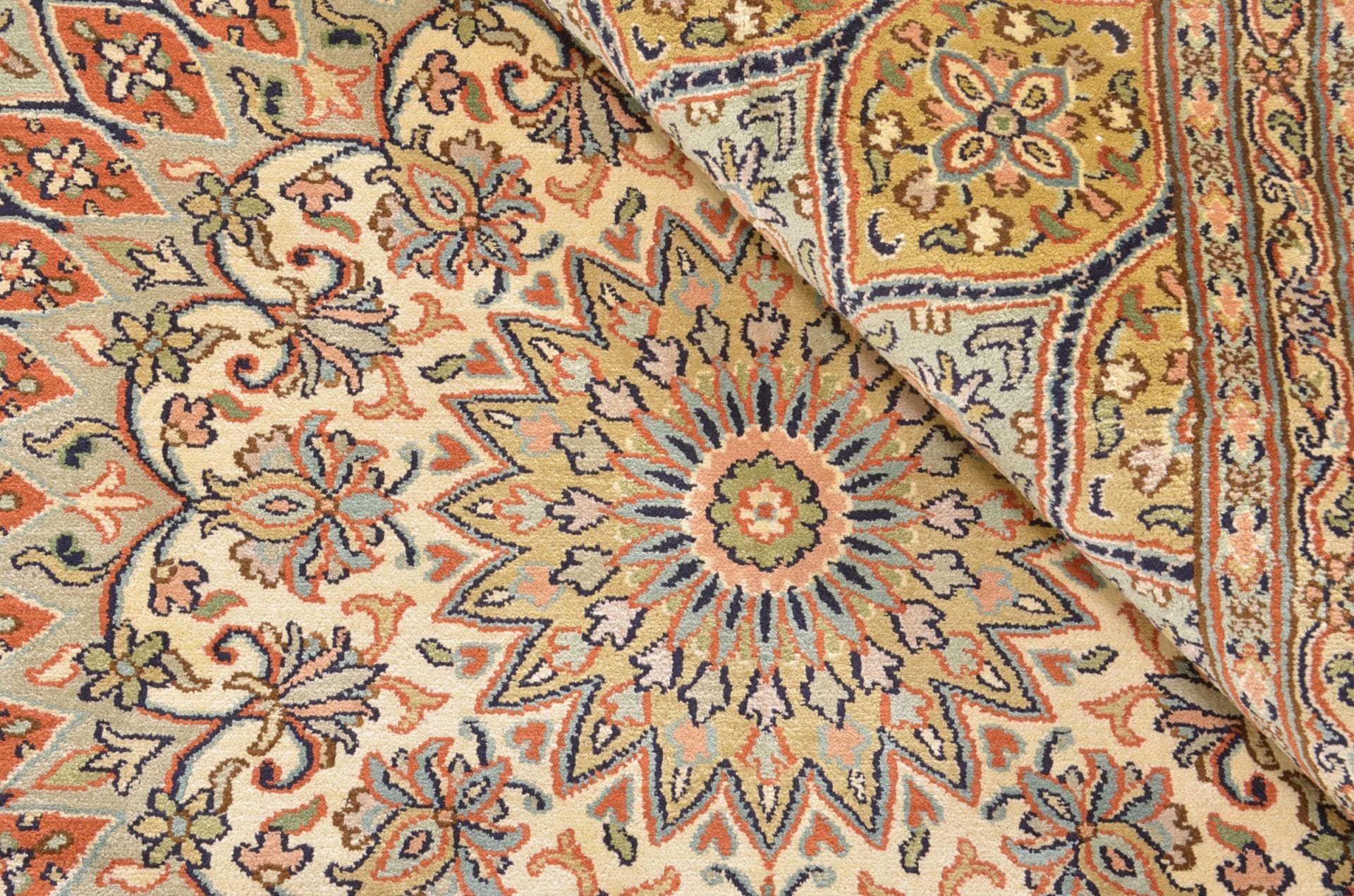 Kashmir Orientteppich 184 × 284 cm aus Wolle & Seide, handgeknüpft