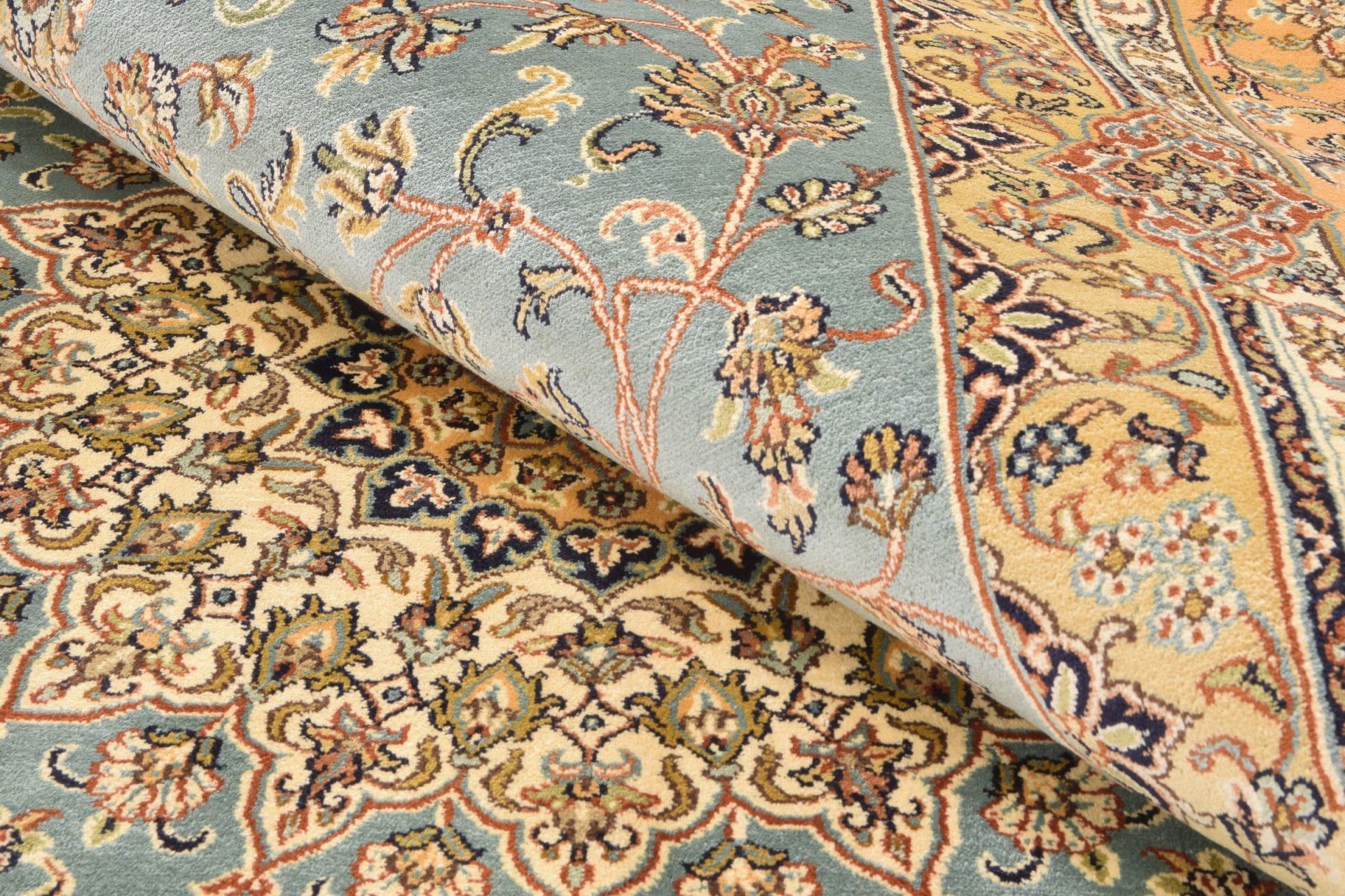 Kashmir Orientteppich 172 × 241 cm aus Seide, handgeknüpft