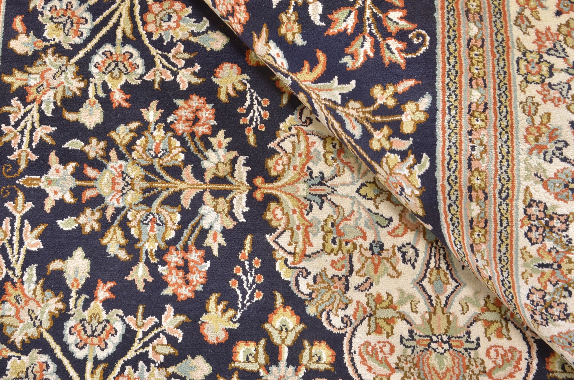 kashmirseide-teppich-127-x-189-cm-handgeknupft-edles-design-3 Kashmir Orientteppich aus Indien, 127 × 189 cm