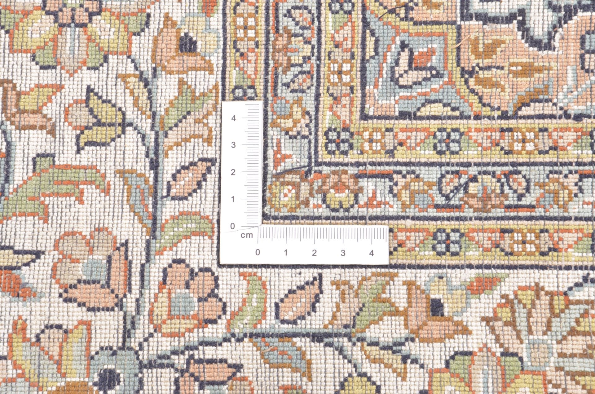 orientteppich-kashmirseide-125-x-188cm-handgeknupft-edles-muster-2 Kashmir Orientteppich 125 × 188 cm aus Seide, handgeknüpft