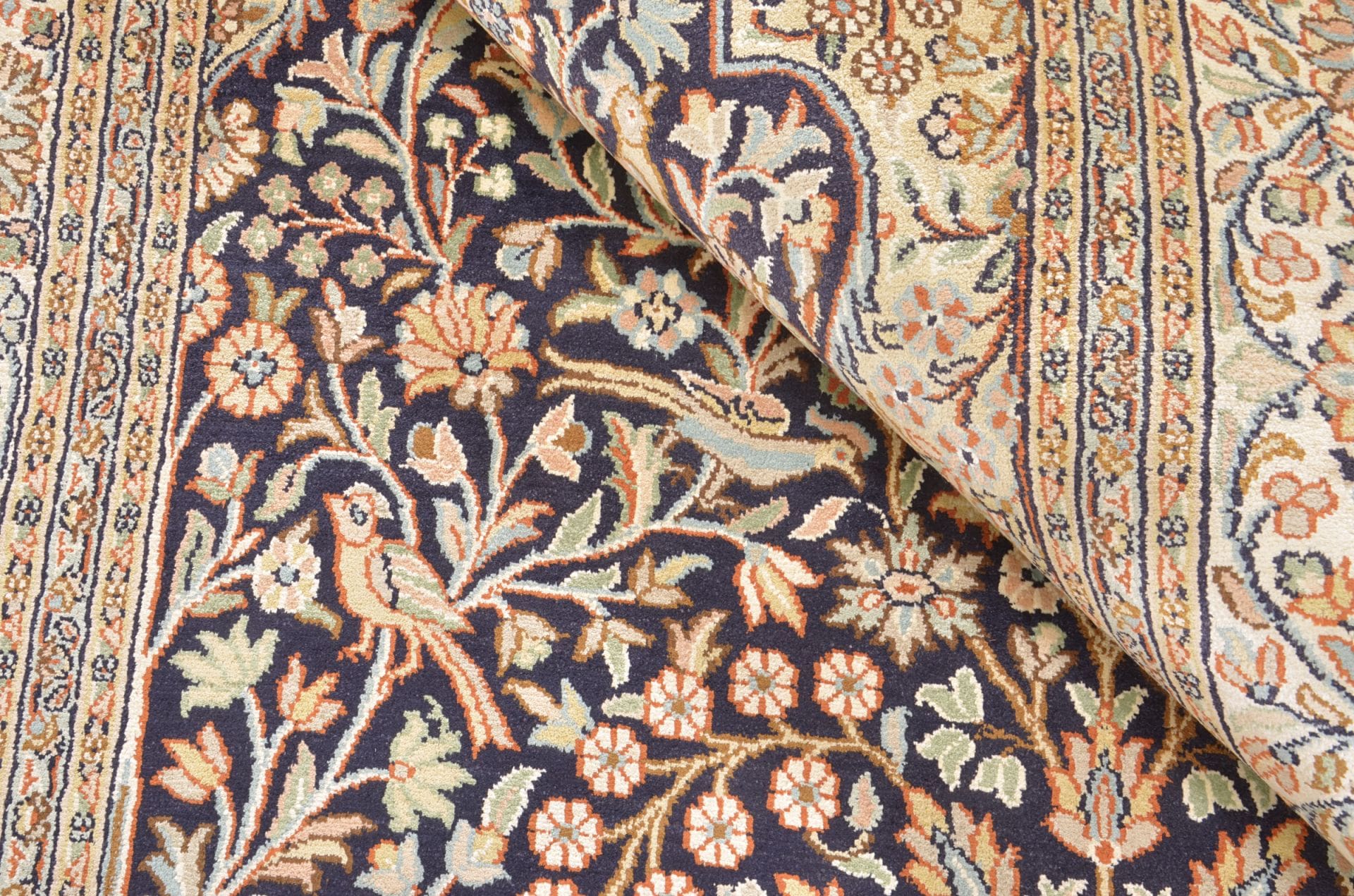 orientteppich-kashmirseide-125-x-188cm-handgeknupft-edles-muster-3 Kashmir Orientteppich 125 × 188 cm aus Seide, handgeknüpft
