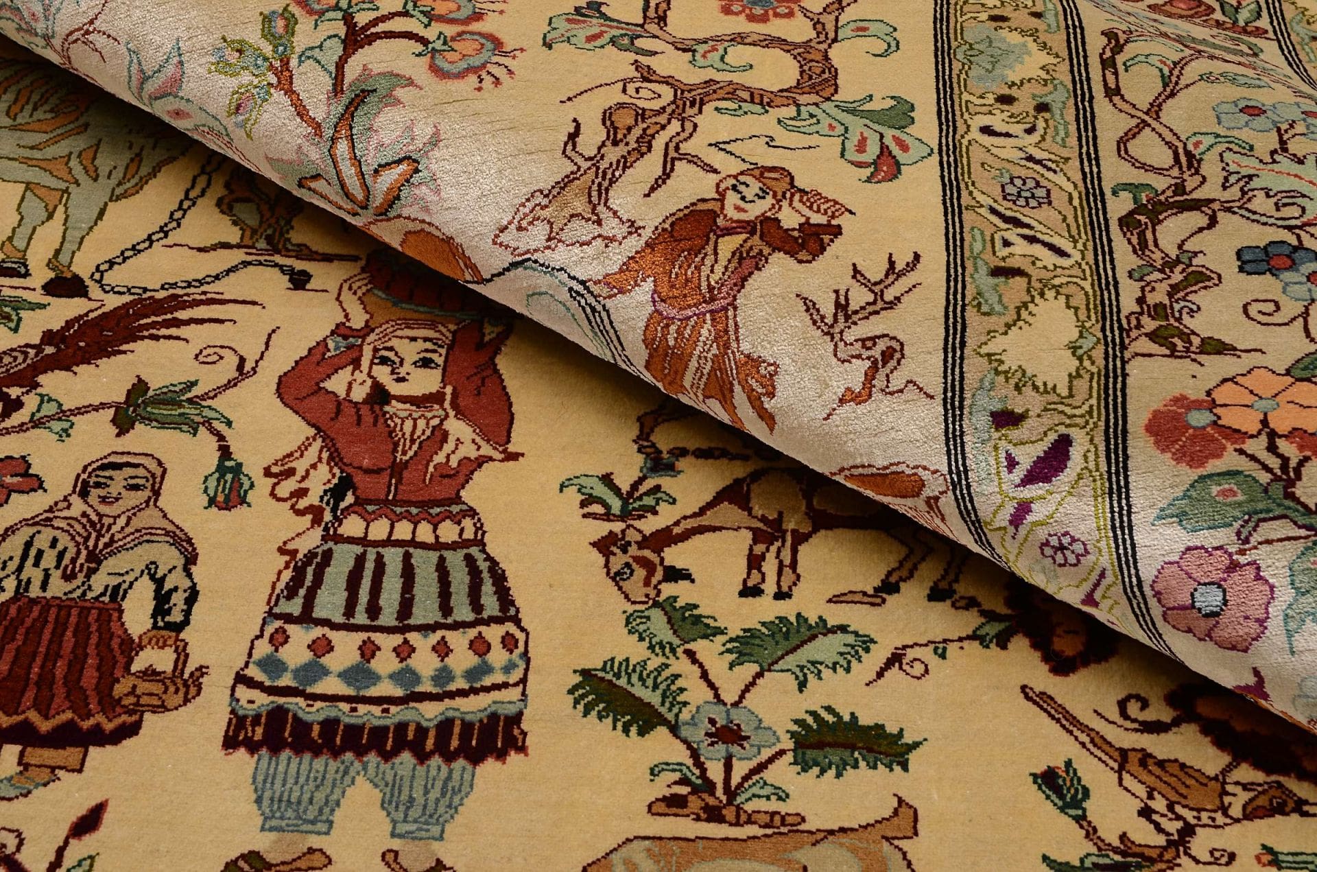 Antiker Ghom Perserteppich aus Iran, 136 × 197 cm