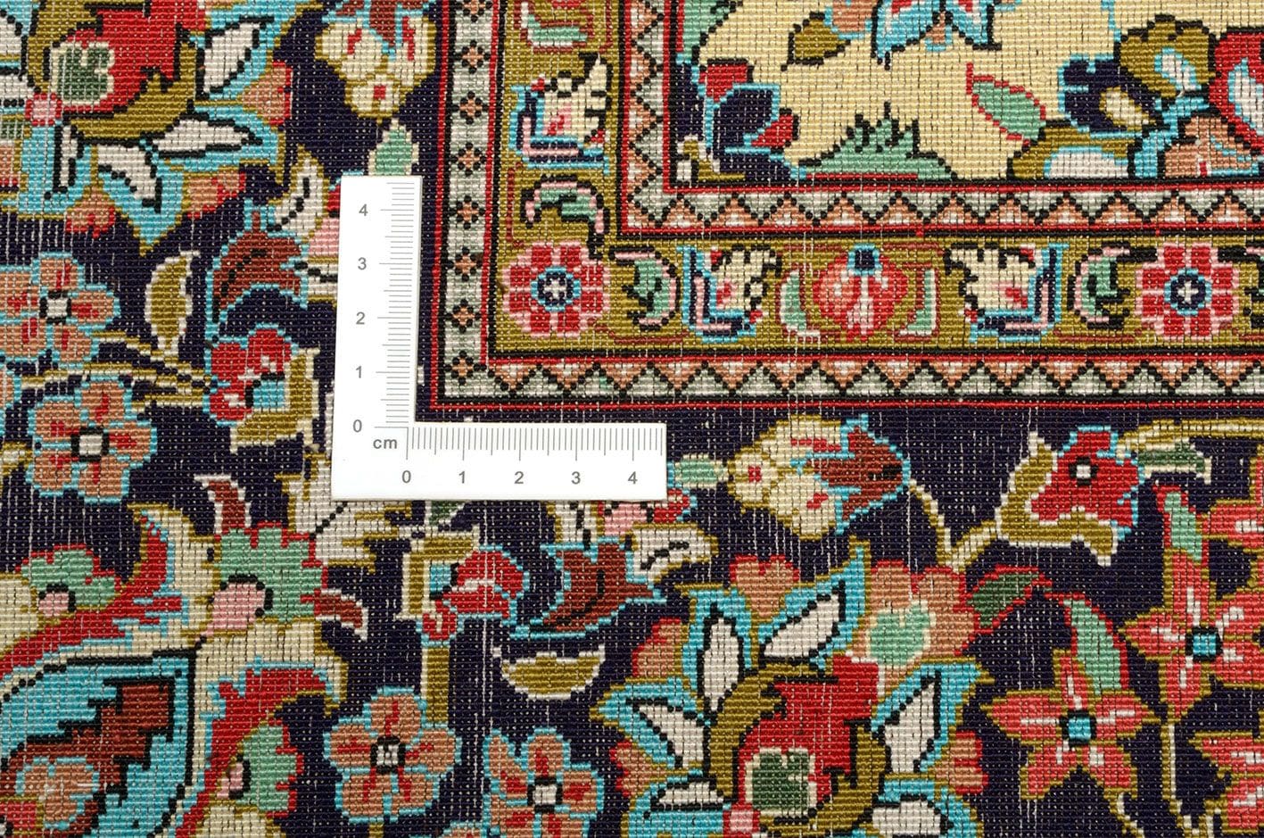 Handgeknüpfter Ghom Perserteppich 139 × 206 cm