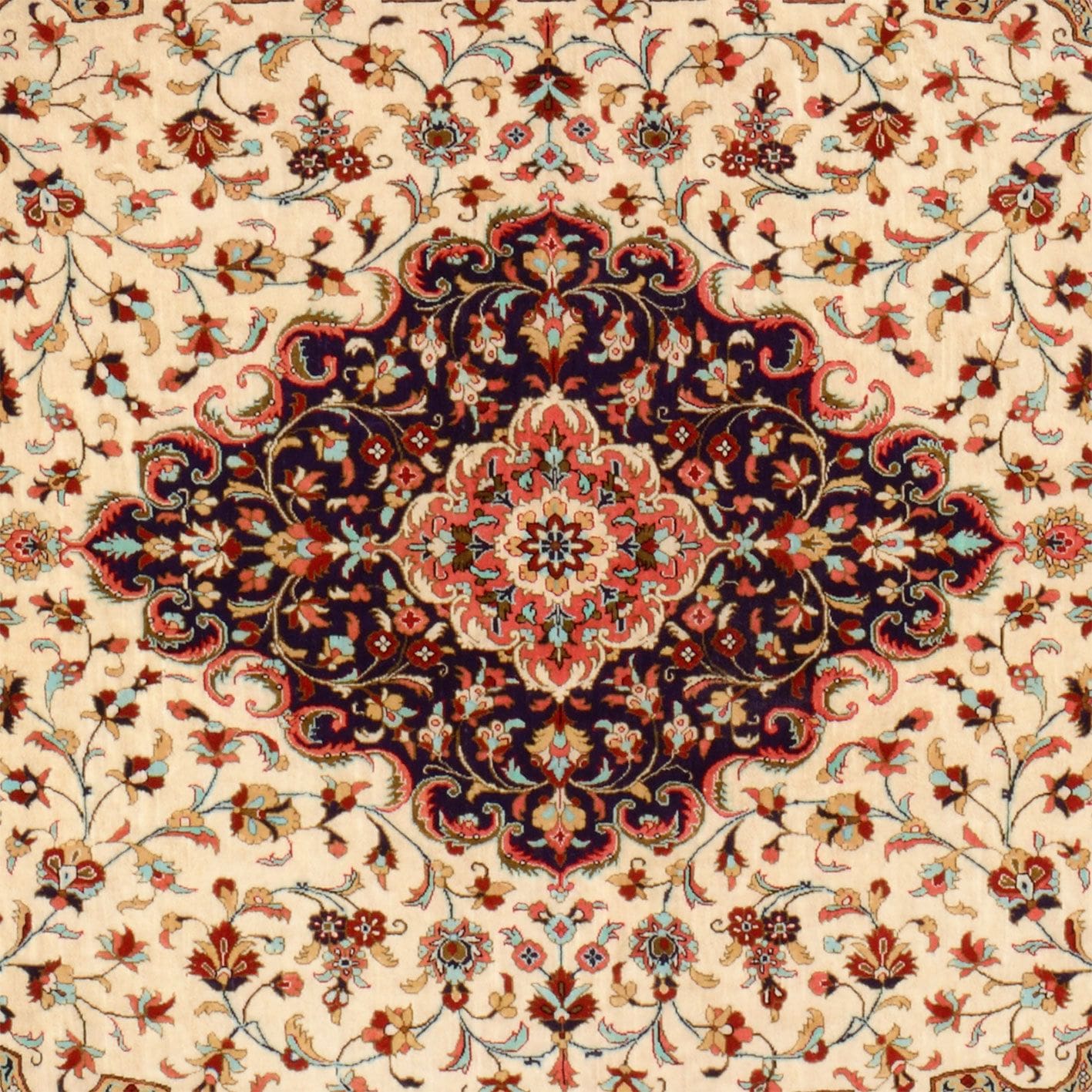 Ghom Perserteppich 137 × 205 cm aus Seide, handgeknüpft