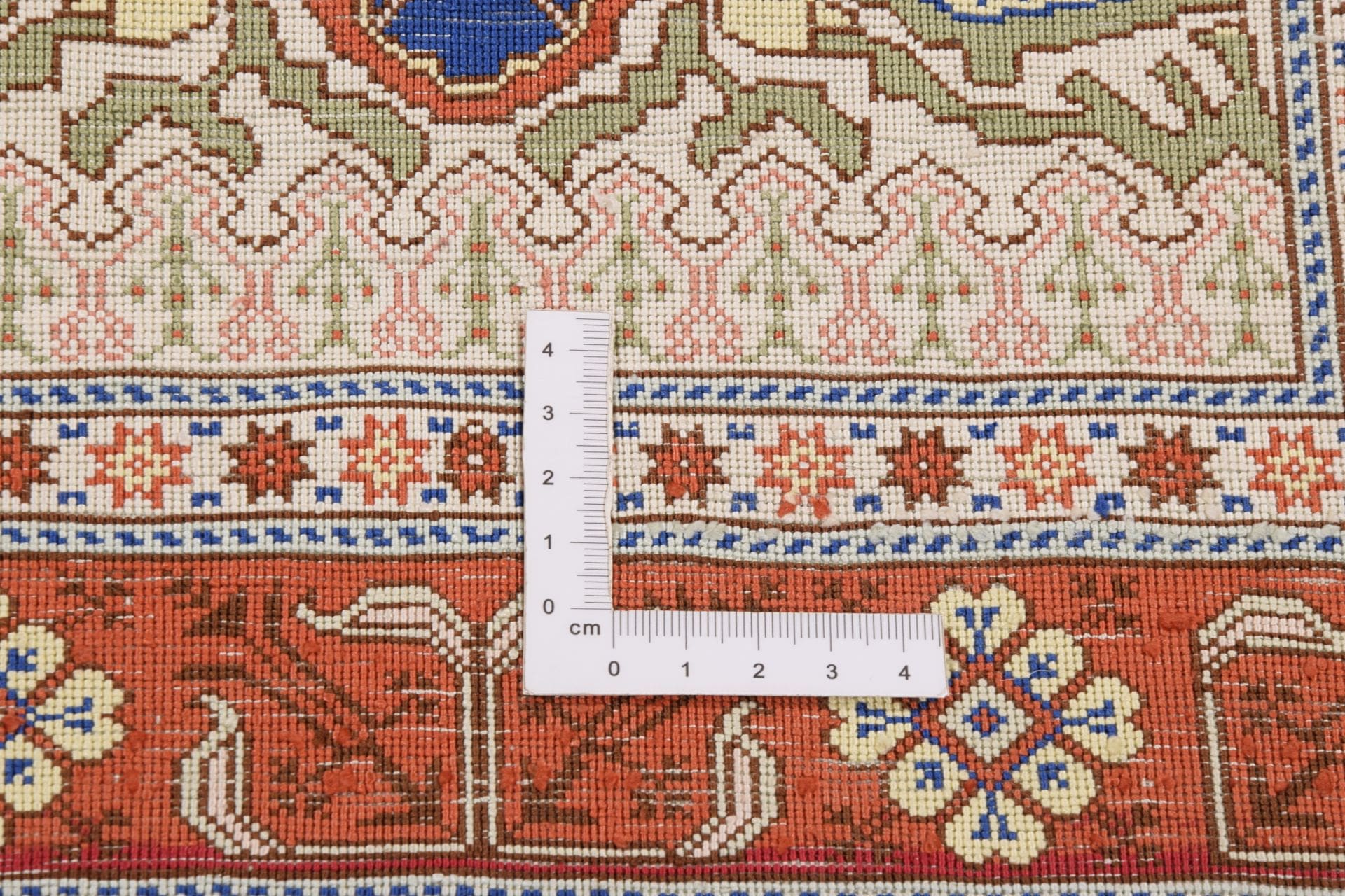 Hereke Orientteppich 52 × 74 cm aus Wolle, handgeknüpft